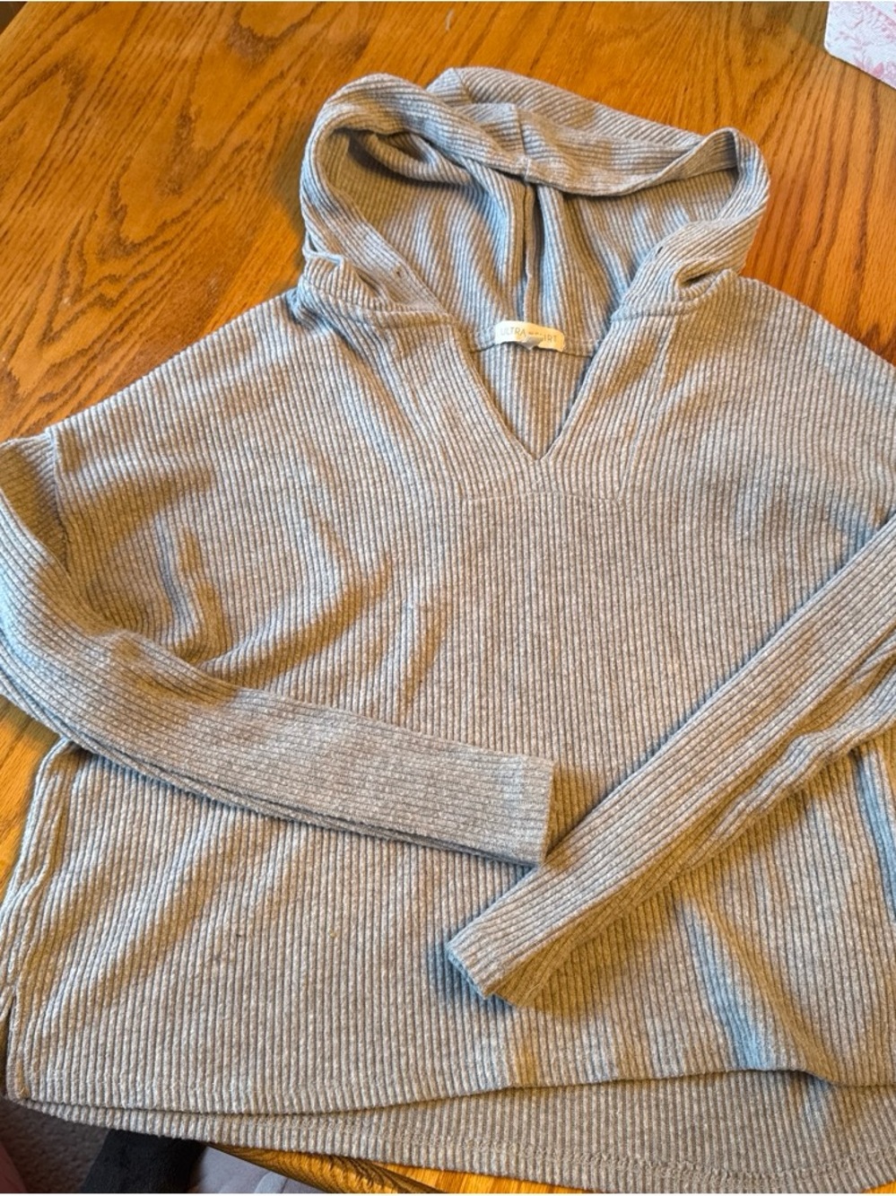 Ultra Flirt Men's Ribbed V-Neck Hooded Sweater - Light Gray